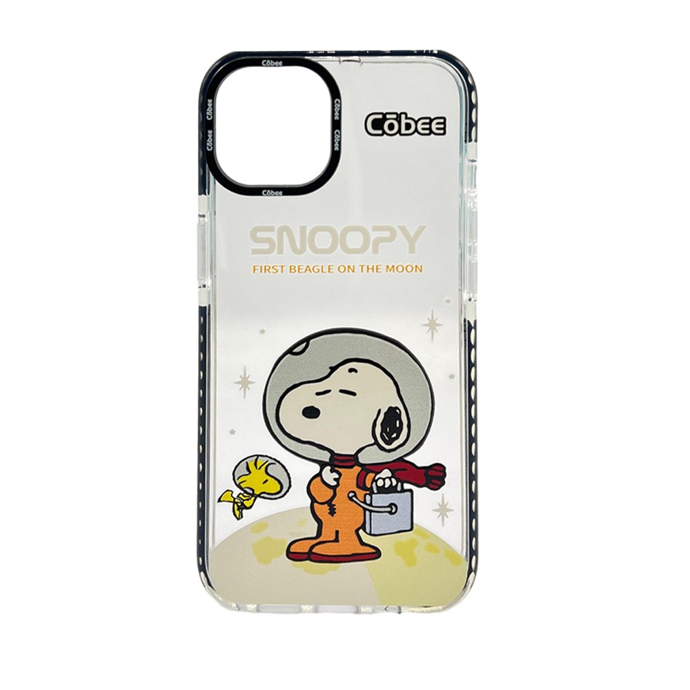 Cōbee Log Iphone 13/14  Snoopy Nasa Borde Negro